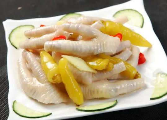 泡椒鳳爪用的是哪種動(dòng)物的腳?泡椒鳳爪用過(guò)的湯還可以繼續(xù)使用嗎