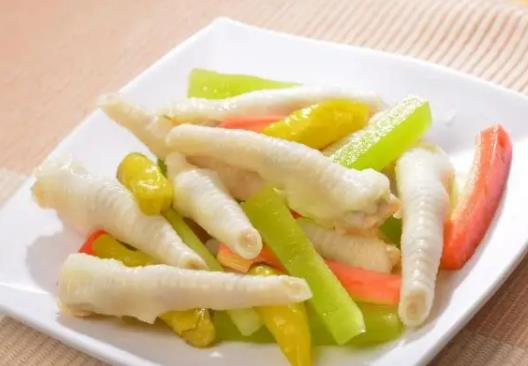 泡椒鳳爪開封了隔夜可以吃嗎?做泡椒鳳爪要剪指甲嗎