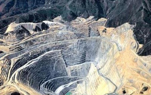 世界上最大的銅礦 美國賓漢峽谷銅礦面積有7.7平方公里