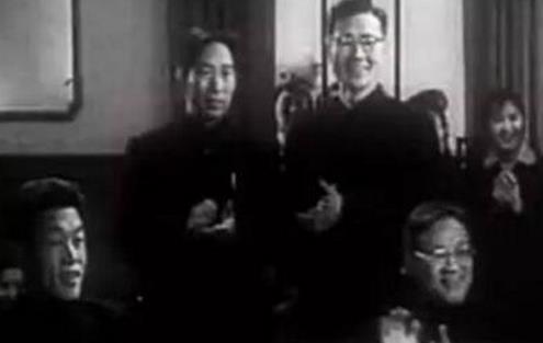 中國最早的春節(jié)聯(lián)歡晚會 1983年春晚(錢學森梅蘭芳參加)