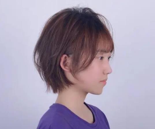 女生剪完短發(fā)多久才能長回去?扎不住的短發(fā)怎么弄好看