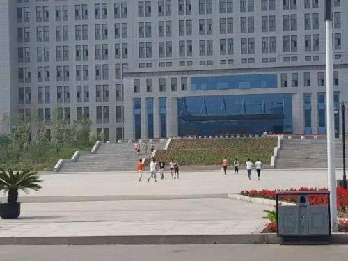 2、吉林鐵道職業(yè)技術學院.jpg