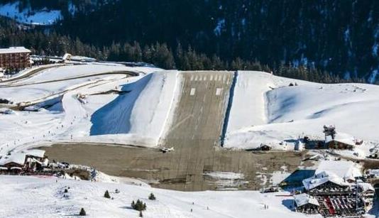 七、法國高雪維爾機場.jpg