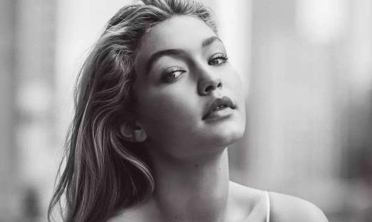 6、RosieHuntington-Whiteley(羅茜·漢丁頓-惠特莉.jpg