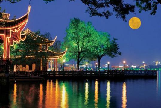九、平湖秋月.jpg