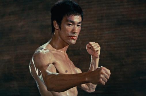 全球最能打的十大明星排行榜,李小龍第一,李連杰上榜!