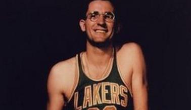 NBA歷史十大中鋒排行榜,張伯倫第一,賈巴爾第二