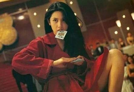 十大晶女郎排行榜,邱淑貞第一實至名歸,舒淇朱茵都很美