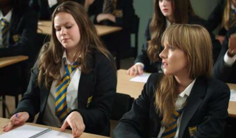 英國(guó)最經(jīng)典的十大校園劇排行榜,《SKINS》、《倫敦女孩》上榜