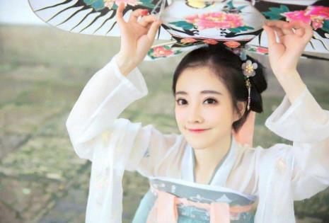 2018年十大人氣最高的網紅排行榜,馮提莫第一,許靜婉第二