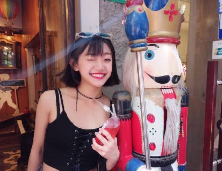 2018年十大人氣最高的網紅排行榜,馮提莫第一,許靜婉第二