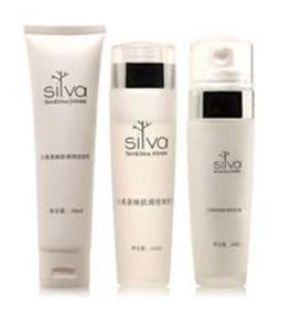 全球公認的十款最好用補水產品排名,活泉潤透水份露可持續保持濕潤