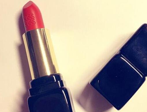 嬌蘭六款最火色號口紅排名,嬌蘭Guerlain kisskiss 305是南瓜色