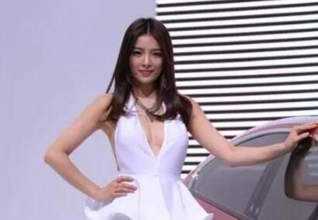 中國十大車模排名,曹陽、李穎芝都是爆乳女神