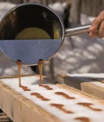世界十大街頭美食排名,煎餅果子、德國咖喱腸都很不錯