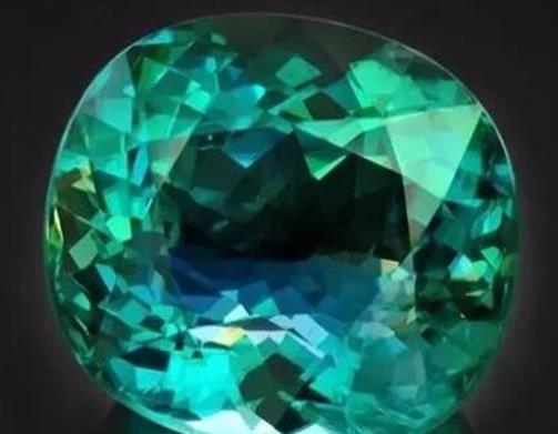 世界最名貴的十大寶石排名,坦桑石、黑蛋白石都很名貴