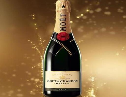 十大名酒排名,皇冠伏特加、絕對伏特加很受歡迎