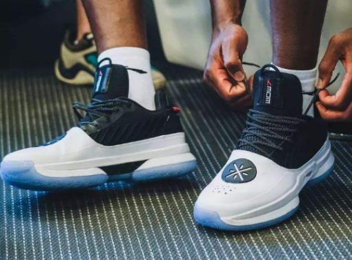 顏值高壓馬路的籃球鞋排名,NIKE 歐文4、Harden Vol.2都很酷