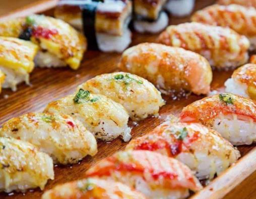 壽司加盟店10大品牌排名,蒼井外帶壽司、阿杏飯團人氣高