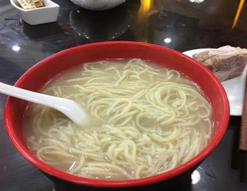 江陰十大小吃排名,顧山燒餅是江陰特色小吃,過橋鱔很美味