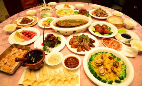 張店十大飯店排名,四四席是魯菜館,知味齋的烤鴨很美味