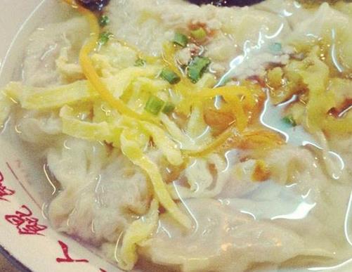 溫州五馬街必吃美食排名,府學(xué)巷三姐妹糯米飯的美味無(wú)法拒絕