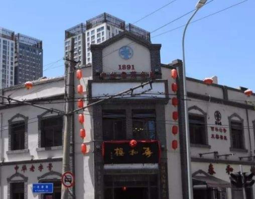 青島好吃的飯店排名,春和樓飯店有特色,船歌魚水餃很美味
