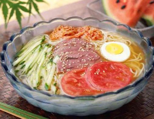 長春市十大美食排名,朝鮮冷面很爽口,打糕有嚼勁