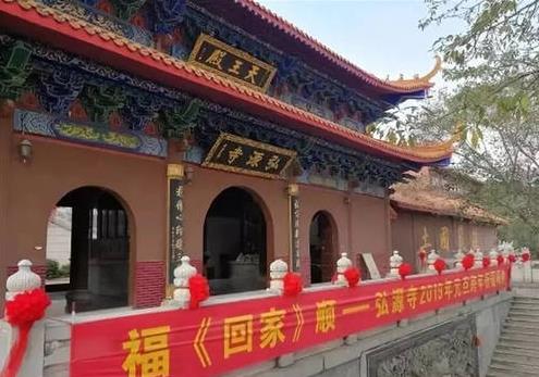 深圳7大香火旺盛的寺廟,羅湖區(qū)弘法寺自然風(fēng)景優(yōu)美,鳳巖古廟信徒多
