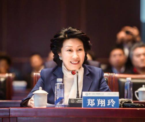 胡潤中國女企業家排行榜,楊惠妍是碧桂園聯席主席,吳亞軍位居第二
