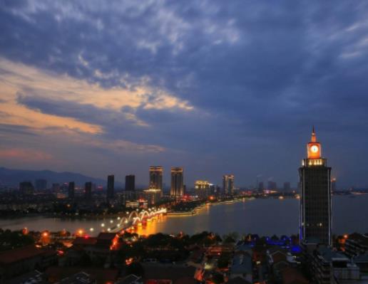 2019中國小康城市排名,深圳市城鎮化率達100%,杭州市發展好