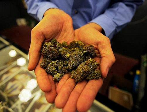 世界十大毒品排行榜,海洛因會導致人格分裂,冰毒能損害器官