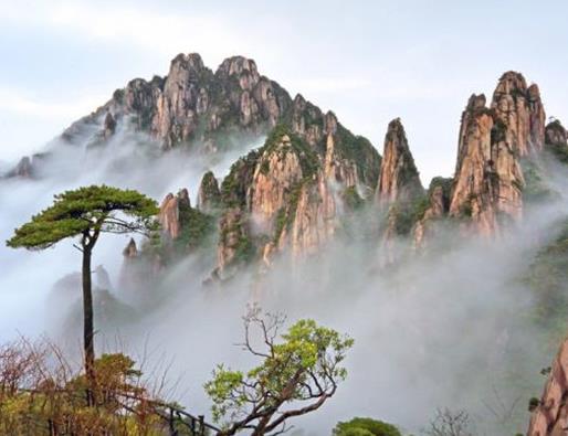 世界十大奇特的自然景觀,五色河很夢幻,七色土由火山噴發