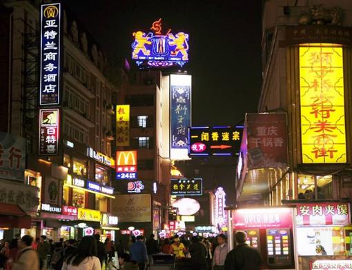 南京十大購物好地方,南京新街口、德基廣場設施完善便捷