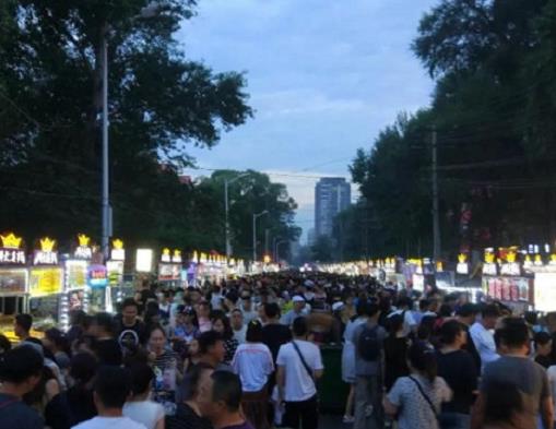 哈爾濱五大夜市排名,香坊大夜市、哈師大小吃街地方美食味道好