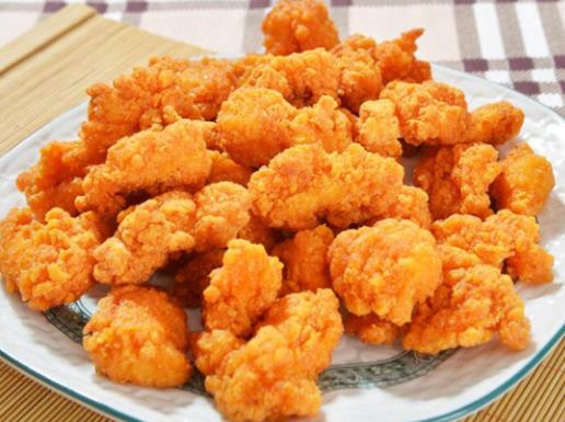 臺灣最著名的小吃,鹵肉飯、鹽酥雞具有臺灣風(fēng)味