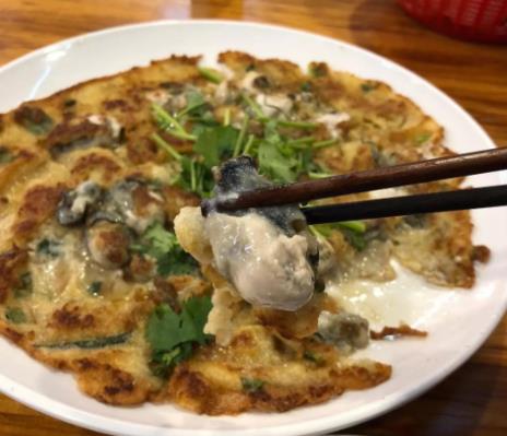 臺灣最著名的小吃,鹵肉飯、鹽酥雞具有臺灣風(fēng)味