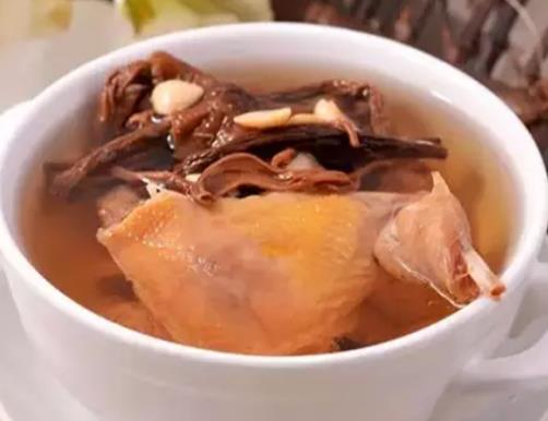 中國十大頂級名菜排名,北京烤鴨肥而不膩、麻婆豆腐濃郁獨特
