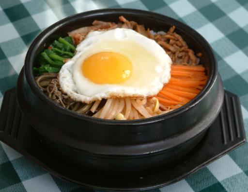 韓國六大特色美食排行榜,韓國泡菜鮮辣味十足,參雞湯滋補養顏