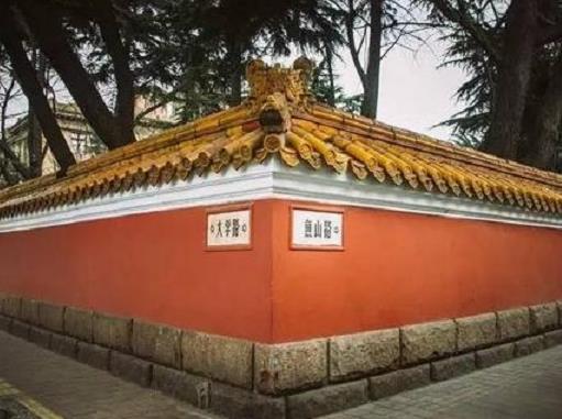 青島十大網紅景點排名,五四廣場是青島市地標、八大關適合拍照