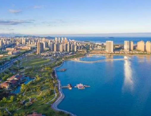 青島十大網紅景點排名,五四廣場是青島市地標、八大關適合拍照