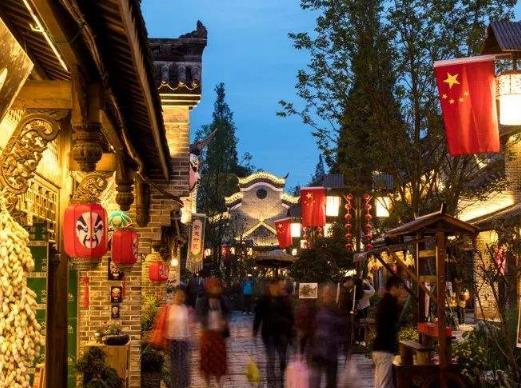 成都周邊游旅游景點,武侯祠亦稱孔明廟,成都歡樂谷很好玩