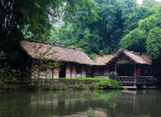 成都旅游必去的網(wǎng)紅景點,寬窄巷子、錦里古街感受古蜀文化