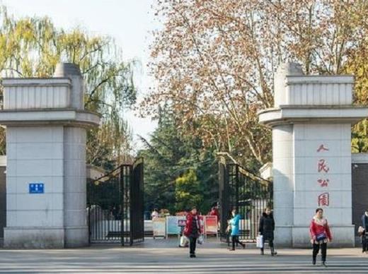 成都旅游必去的網(wǎng)紅景點,寬窄巷子、錦里古街感受古蜀文化