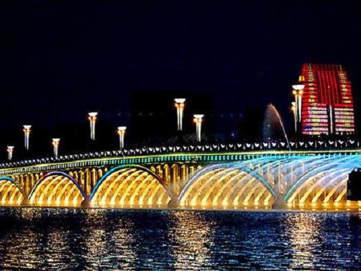 長春抖音五大熱門景點,南湖大橋夜景迷人、TOUCH12街時尚感十足