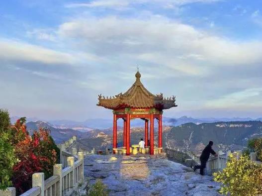 山東十大著名景點,嶗山景區是道教名山、趵突泉景區景觀獨特