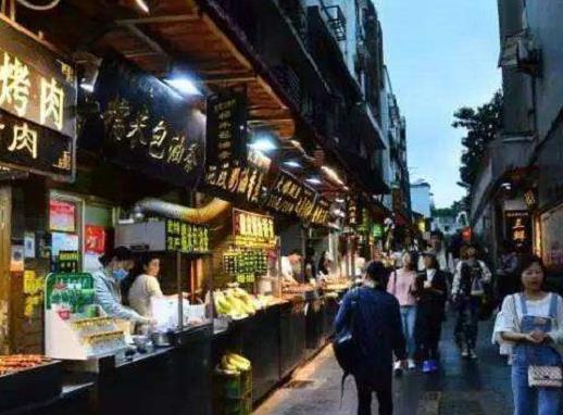 中國十大美食最多的景點,南京夫子廟、西安回民街是網(wǎng)紅打卡地