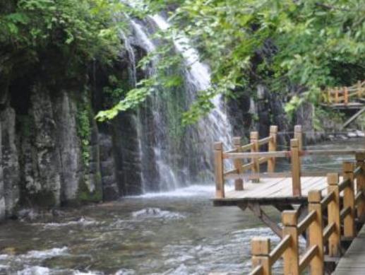 中國十大人少好玩的景點,羅平峰林、馬嶺河峽谷環境清幽