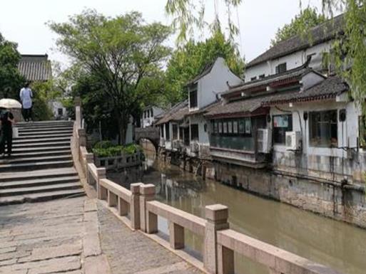 魔都6個(gè)人少景美的景點(diǎn),淀山湖風(fēng)景區(qū)、上海嘉定州橋很熱鬧