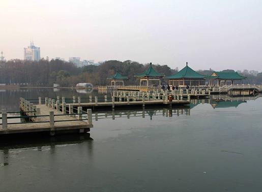 武漢十大冬季旅游好去處,東湖風景區、武漢市黃鶴樓公園資源豐富